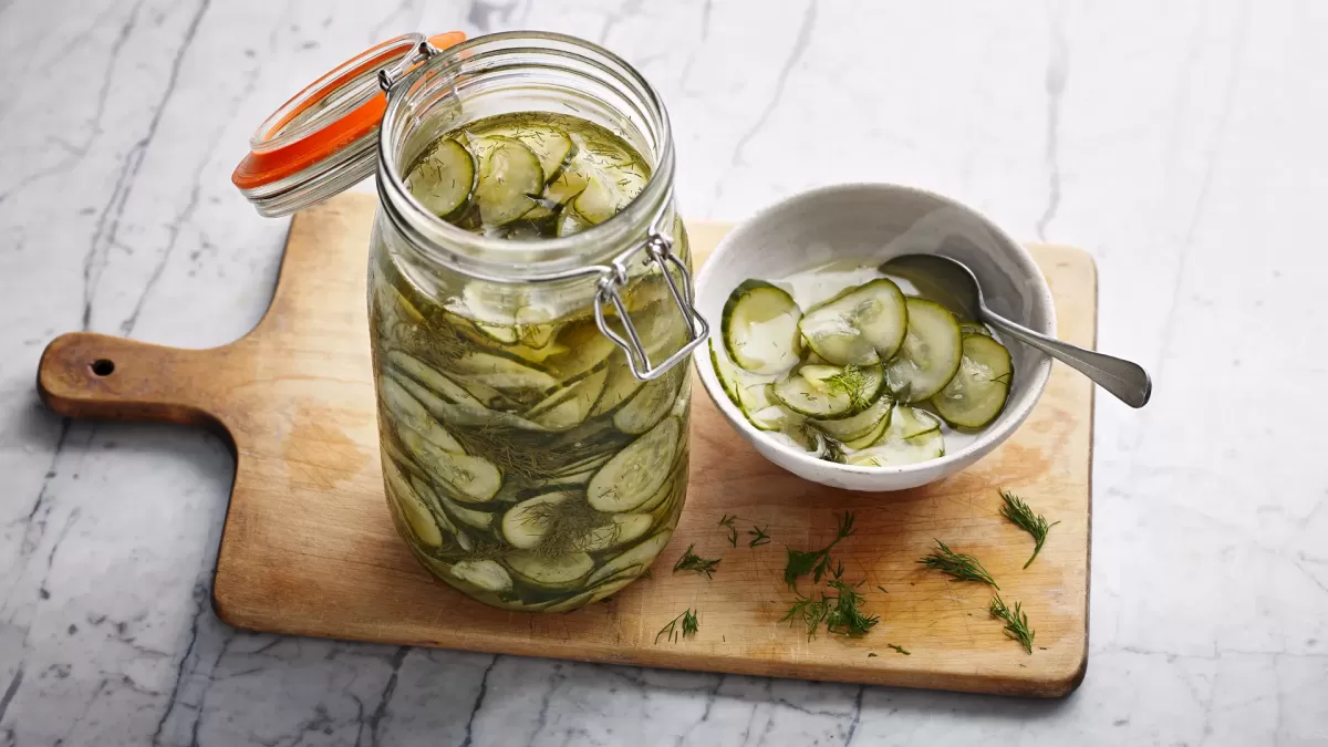 Cucumber and dill fridge pickle recipe - BBC Food