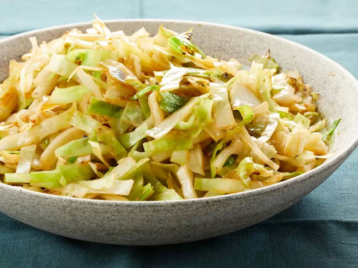 Super Easy Stir-Fried Cabbage Recipe